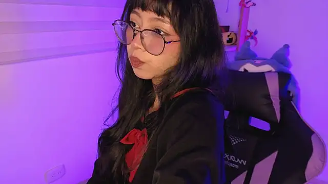 Snapshot of Yommi_Winx chatting on 7, 5, 2026 Yommi Winx online show from 7, 5, 2026