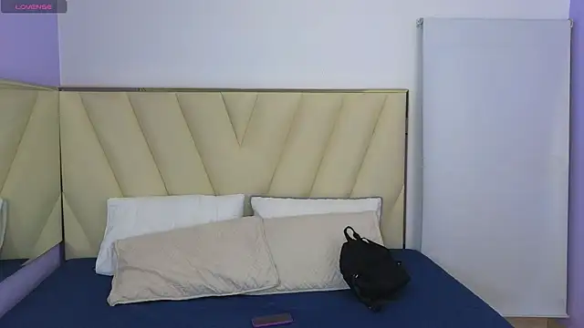 Laia and Aloby online show from 4, 2, 2026