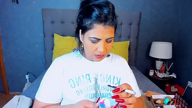 Snapshot of AmyCubes chatting on 22, 11, 2025 AmyCubes online show from 22, 11, 2025