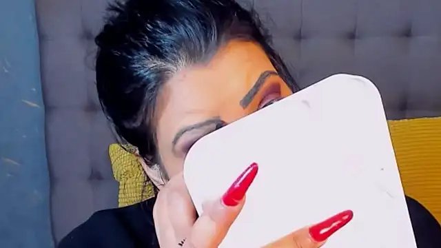 Snapshot of AmyCubes chatting on 14, 12, 2025 AmyCubes online show from 14, 12, 2025