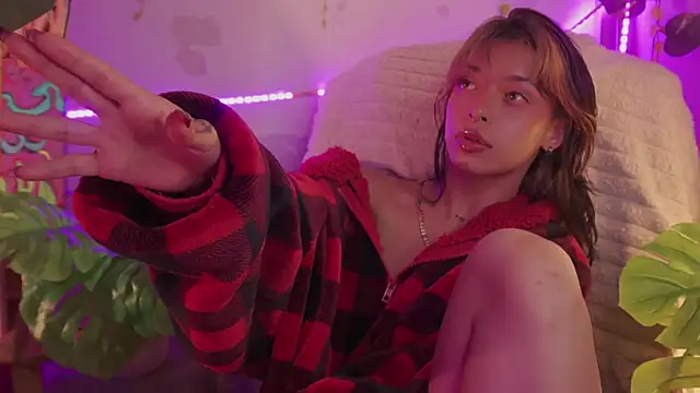 Kitty arts online show from 28, 2, 2025