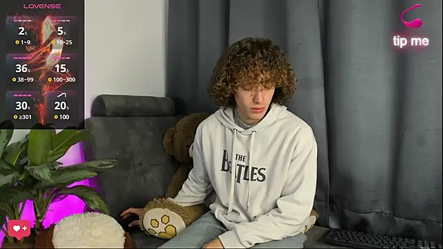 Snapshot of All3ssandr0 chatting on 26, 2, 2025 All3ssandr0 online show from 26, 2, 2025