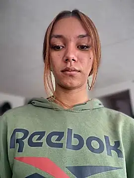 Snapshot of Nikol_Rang__ chatting on 8, 2, 2026 Nikol Rang online show from 8, 2, 2026