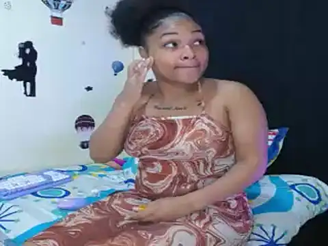 Snapshot of katty_ebonny chatting on 4, 12, 2024 katty ebonny online show from 4, 12, 2024
