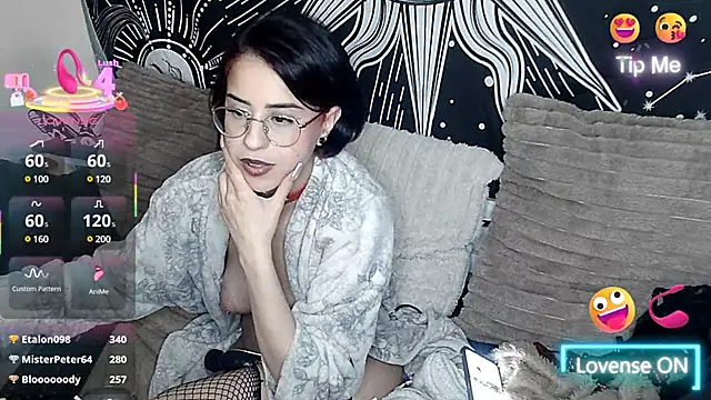 LisandreLaVenale online show from 5, 3, 2025