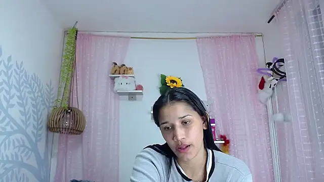 Alison Wiley online show from 28, 11, 2025