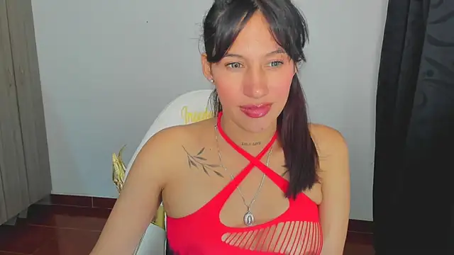 Snapshot of victoriia_sweet_ chatting on 12, 3, 2025 victoriia sweet online show from 12, 3, 2025