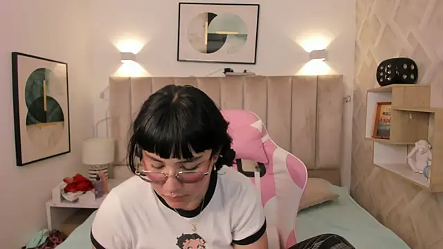 Snapshot of Haru_Bonny chatting on 4, 2, 2026 Haru Bonny online show from 4, 2, 2026