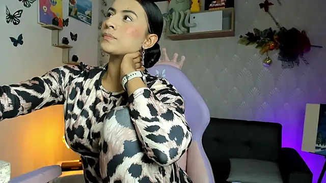 Alaia Love77 online show from 15, 12, 2025