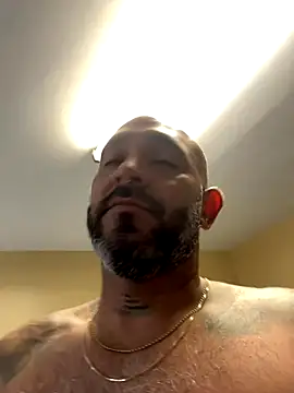 Snapshot of tylergigo chatting on 24, 10, 2025 tylergigo online show from 24, 10, 2025