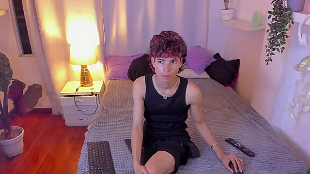 Snapshot of santy-kitty chatting on 28, 3, 2026 santy-kitty online show from 28, 3, 2026