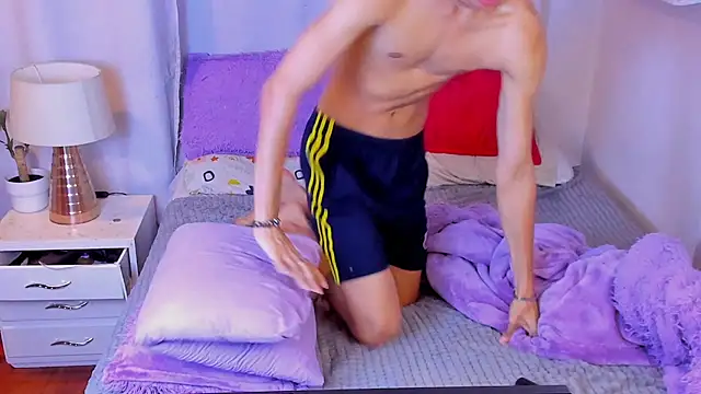 Snapshot of santy-kitty chatting on 22, 4, 2026 santy-kitty online show from 22, 4, 2026