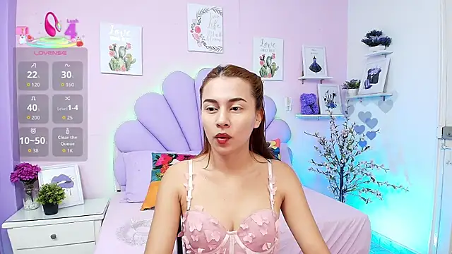 HannaPretthy online show from 9, 9, 2025