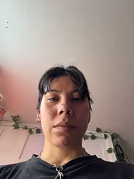 Snapshot of EemaHaruki chatting on 15, 4, 2026 EemaHaruki online show from 15, 4, 2026