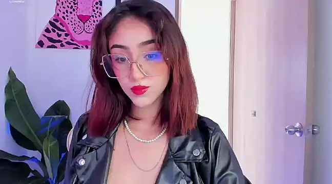 Snapshot of MelodieRoy chatting on 5, 2, 2025 MelodieRoy online show from 5, 2, 2025