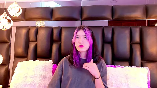 AlliciaKim online show from 28, 1, 2025