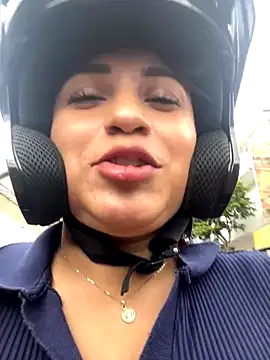 Snapshot of perlita05 chatting on 31, 10, 2025 perlita05 online show from 31, 10, 2025