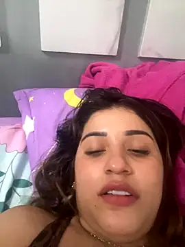 Snapshot of perlita05 chatting on 5, 12, 2025 perlita05 online show from 5, 12, 2025