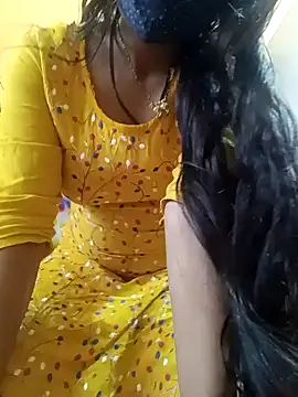 Snapshot of CutePriya613 chatting on 24, 12, 2024 CutePriya613 online show from 24, 12, 2024