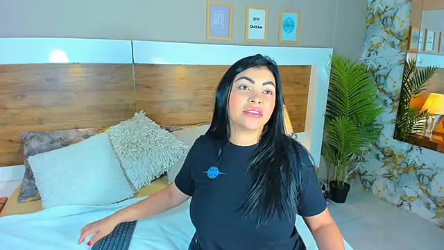 EmaBakker online show from 2, 3, 2025