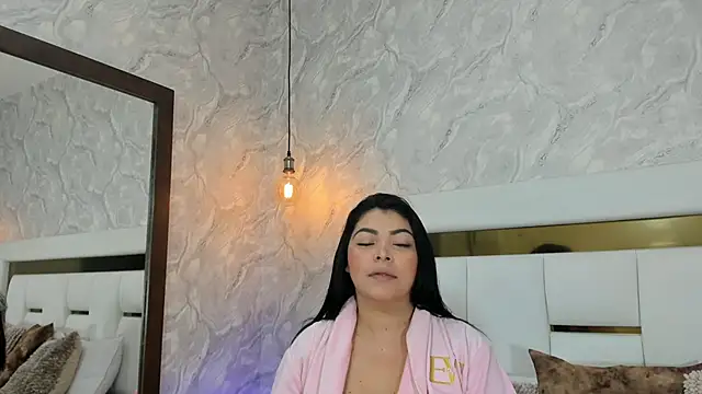 Snapshot of EmaBakker chatting on 13, 2, 2026 EmaBakker online show from 13, 2, 2026