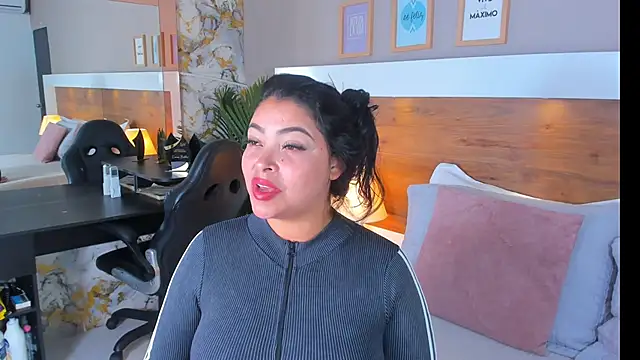 Snapshot of EmaBakker chatting on 22, 4, 2026 EmaBakker online show from 22, 4, 2026