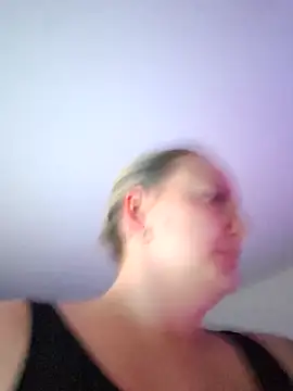 Snapshot of Milas_Dreams chatting on 23, 10, 2025 Milas Dreams online show from 23, 10, 2025