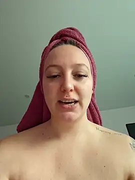 Snapshot of Milas_Dreams chatting on 6, 11, 2025 Milas Dreams online show from 6, 11, 2025