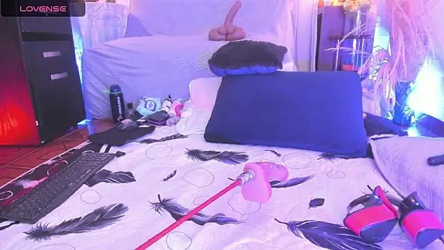 Snapshot of Venus_R0se chatting on 24, 3, 2026 Venus R0se online show from 24, 3, 2026