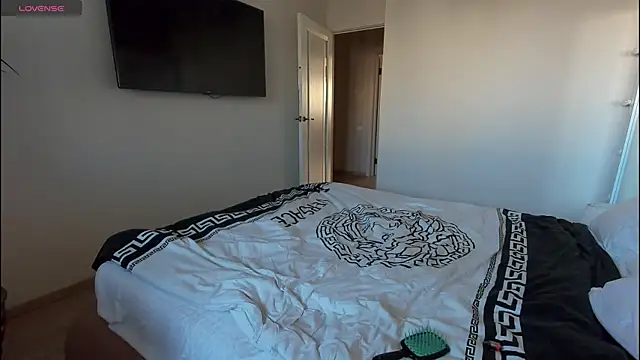 Snapshot of AddictedSabi chatting on 5, 4, 2026 AddictedSabi online show from 5, 4, 2026