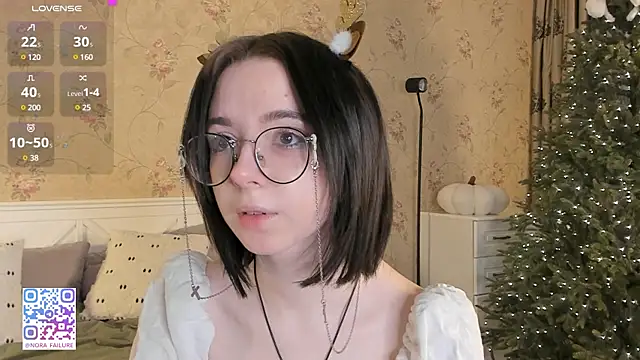 Nora Failure online show from 25, 12, 2024