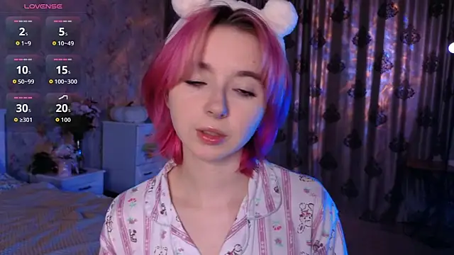 Nora Failure online show from 2, 10, 2025