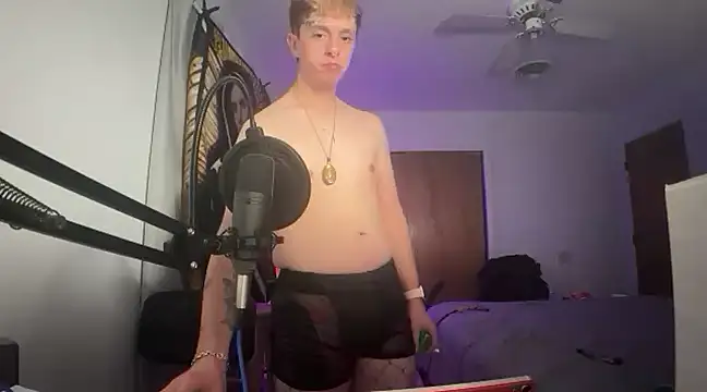 Snapshot of twentywithafelonyy chatting on 14, 12, 2024 twentywithafelonyy online show from 14, 12, 2024