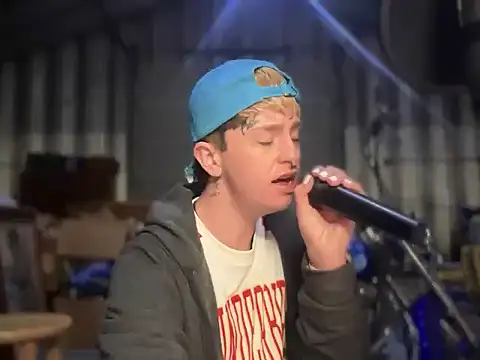 Snapshot of twentywithafelonyy chatting on 14, 3, 2025 twentywithafelonyy online show from 14, 3, 2025