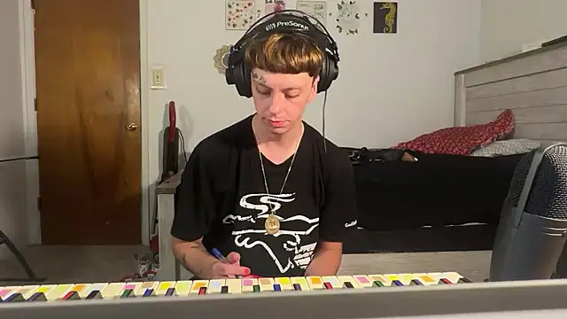 Snapshot of twentywithafelonyy chatting on 15, 9, 2025 twentywithafelonyy online show from 15, 9, 2025