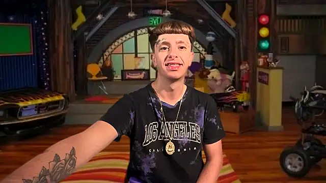 Snapshot of twentywithafelonyy chatting on 22, 9, 2025 twentywithafelonyy online show from 22, 9, 2025