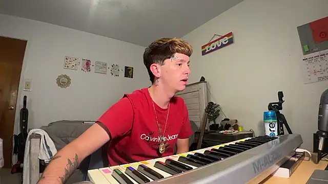 Snapshot of twentywithafelonyy chatting on 29, 9, 2025 twentywithafelonyy online show from 29, 9, 2025