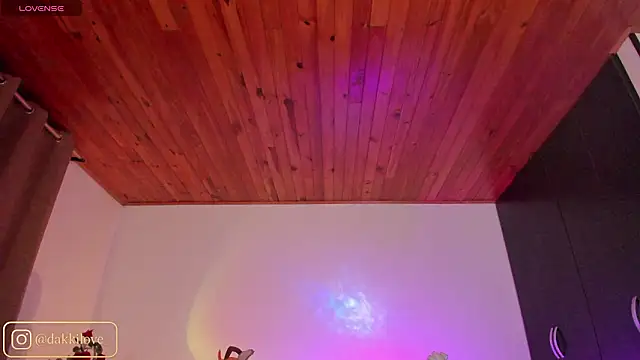 DAKOTA LOVEE online show from 6, 2, 2026