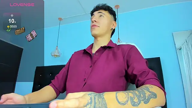 Snapshot of Lobo_17_ chatting on 21, 12, 2025 Lobo 17 online show from 21, 12, 2025