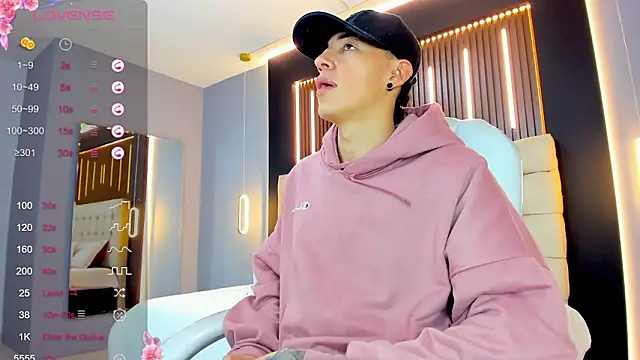 Snapshot of Lobo_17_ chatting on 6, 2, 2026 Lobo 17 online show from 6, 2, 2026