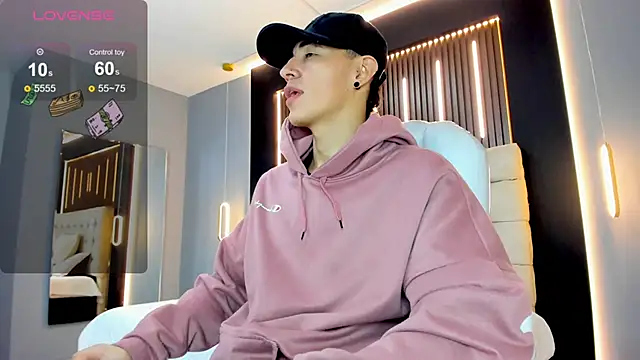 Snapshot of Lobo_17_ chatting on 7, 2, 2026 Lobo 17 online show from 7, 2, 2026