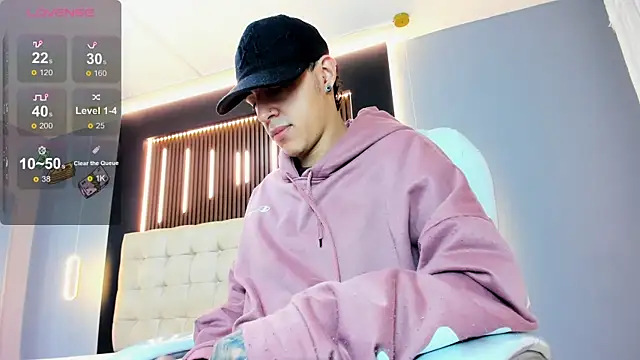 Snapshot of Lobo_17_ chatting on 1, 4, 2026 Lobo 17 online show from 1, 4, 2026