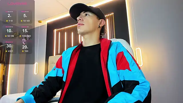 Snapshot of Lobo_17_ chatting on 10, 4, 2026 Lobo 17 online show from 10, 4, 2026