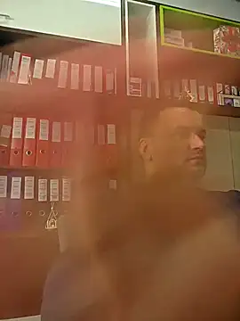 Snapshot of KarlosCarutox chatting on 2, 12, 2025 KarlosCarutox online show from 2, 12, 2025