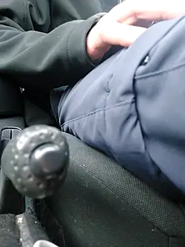 Snapshot of QcMisterv13 chatting on 14, 4, 2026 QcMisterv13 online show from 14, 4, 2026