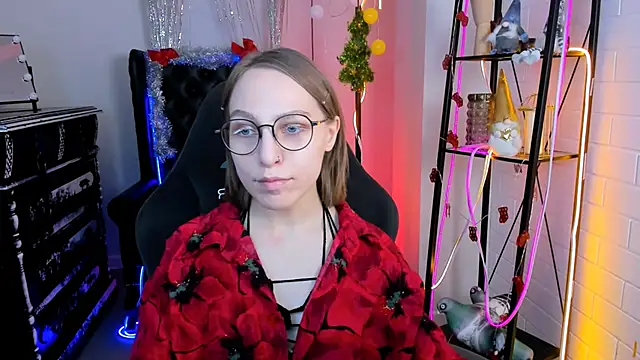 Snapshot of AphexQueen chatting on 15, 12, 2024 AphexQueen online show from 15, 12, 2024