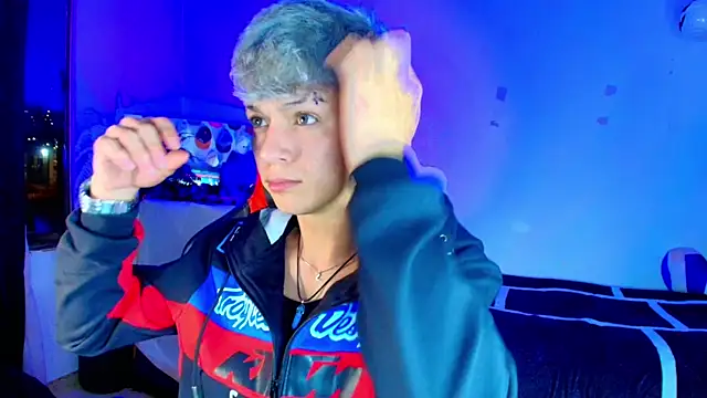 twink sebas  online show from 28, 11, 2025