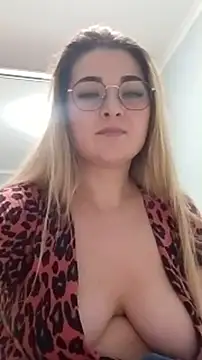 Snapshot of pussyCat_t chatting on 18, 1, 2026 pussyCat t online show from 18, 1, 2026