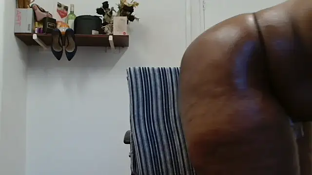 xTALLSEXYBUMx online show from 14, 10, 2025