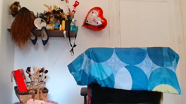 Snapshot of xTALLSEXYBUMx chatting on 25, 6, 2026 xTALLSEXYBUMx online show from 25, 6, 2026